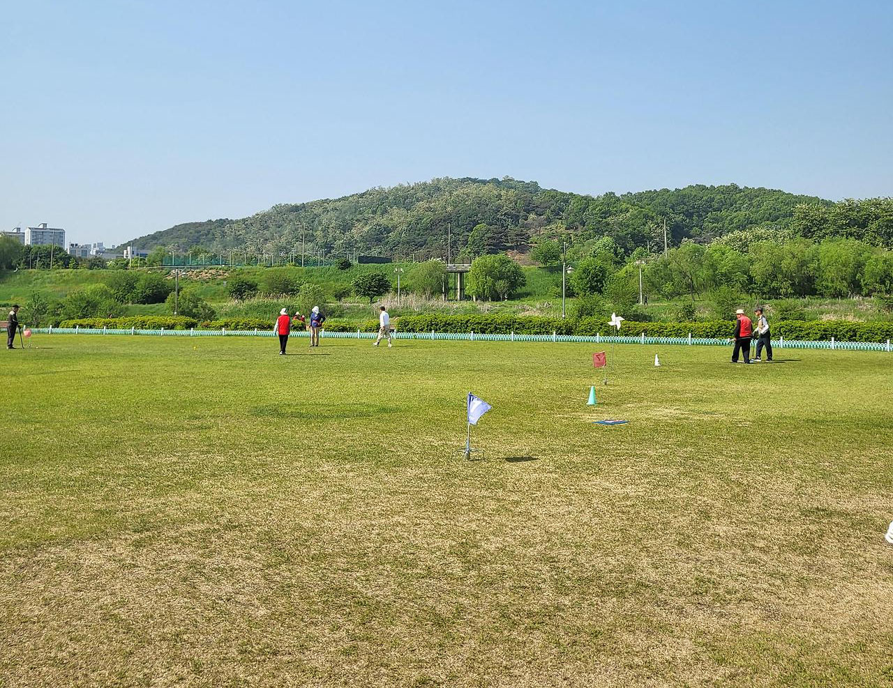구리시파크골프장 (구리 왕숙천파크골프장) 경기도 구리시 수택동 145-1 (왕숙천 구리시환경사업소 근처)