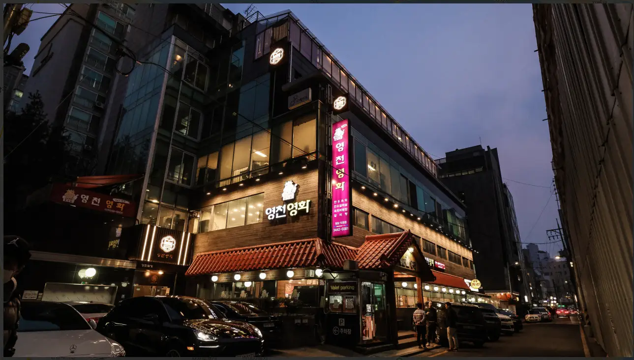 영천영화-청담점-매장입구