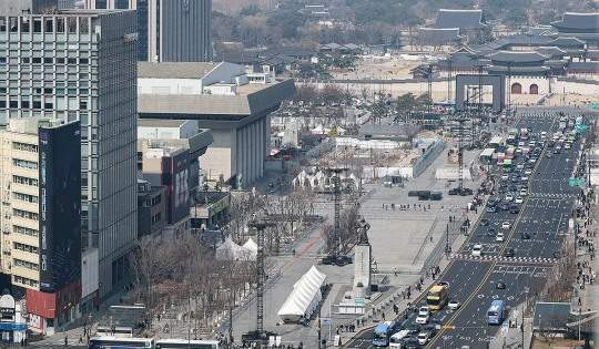 정부, 서울 종로&middot;중구 테러 경보 '주의' 격상...21일 BTS 광화문 공연 대비 안전 총력전