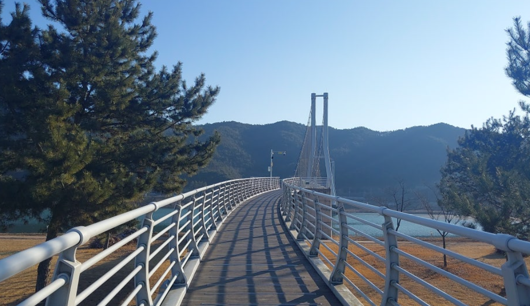 상주 경천섬 출렁다리