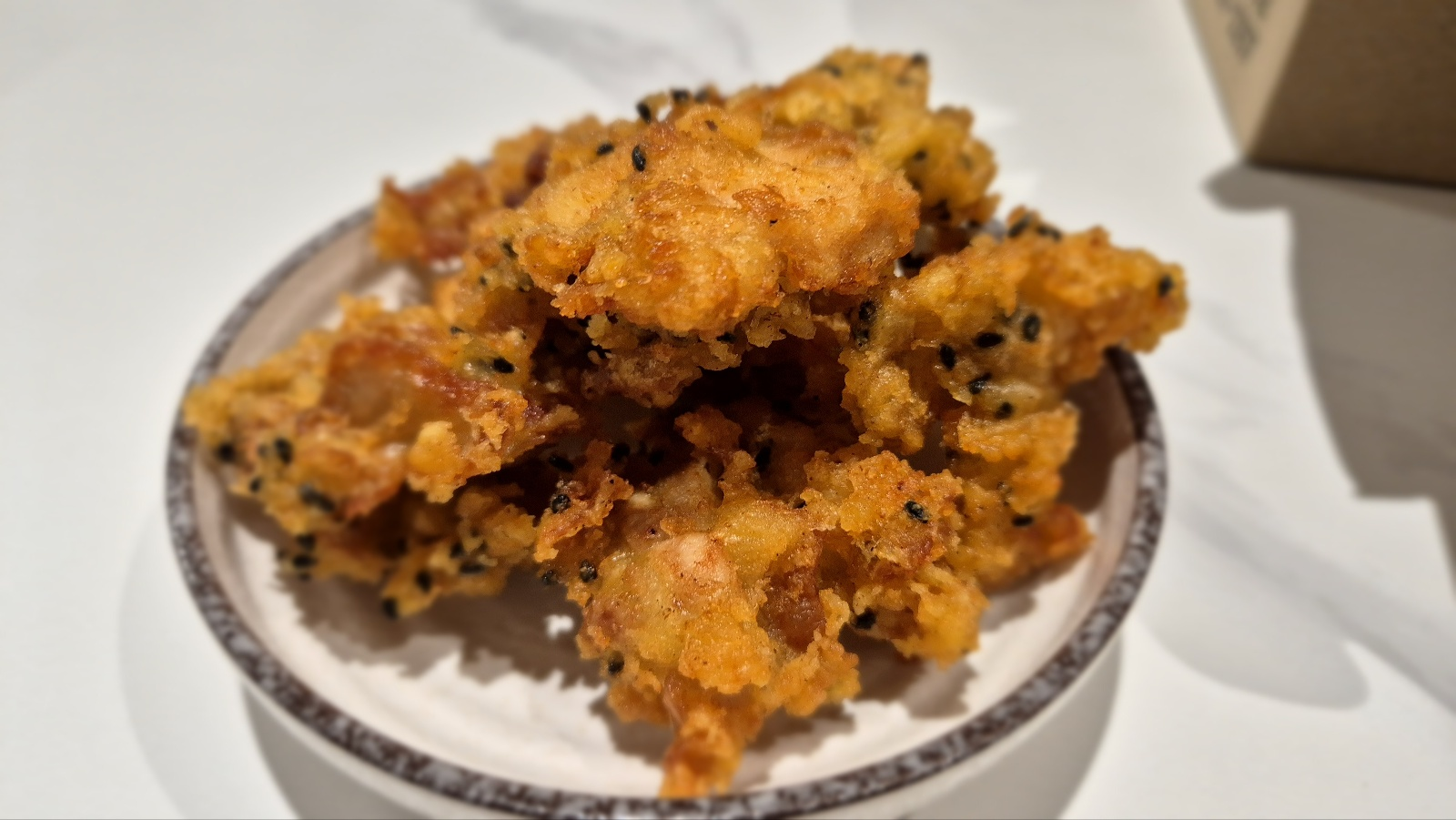 노란색 튀김옷이 참 먹음직하다