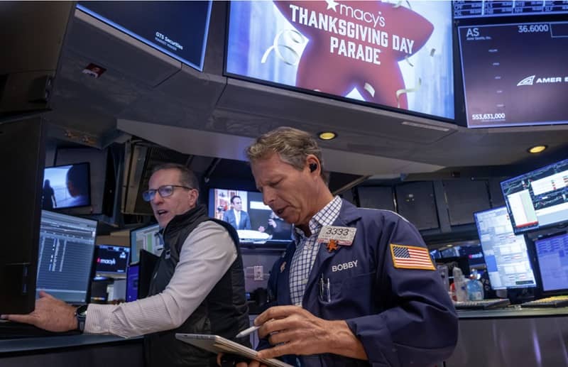 Futures tied to the S&P 500 were little changed after the index posted four straight gains. Spencer Platt/Getty Images