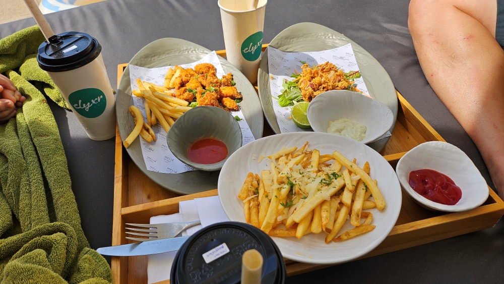 브리자 레스토랑 풀 레스토랑