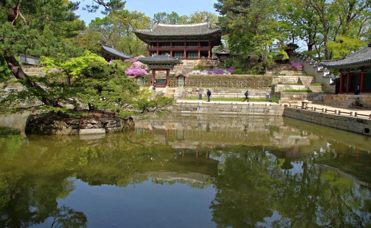 창덕궁 후원의 연못 부용지
