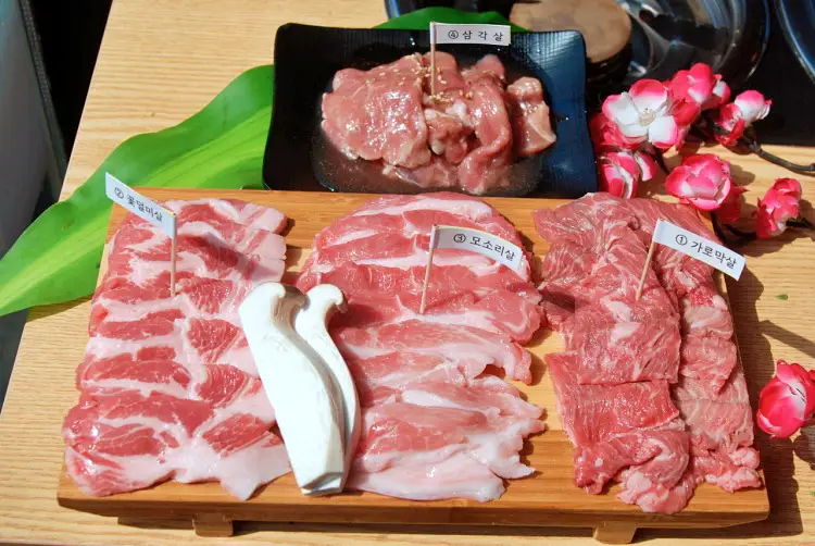 25년 결실 황토 항아리 숙성 돼지 특수 부위 꽃덜미살 가로막살 삼각살 모소리살 부천 중동 맛집 추천 생방송투데이 리얼맛집 오늘방송 맛의 승부사