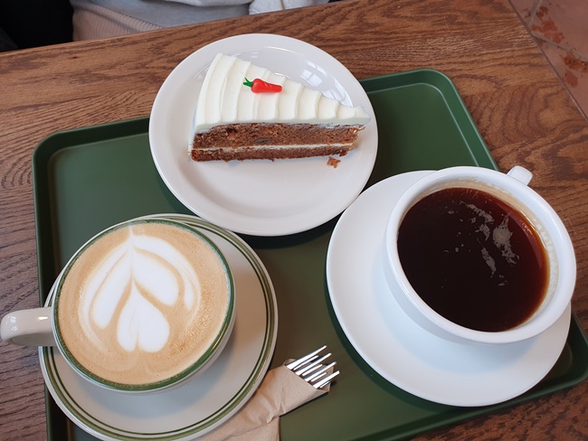 제주동쪽카페_조천읍_구좌상회_당근케익_커피