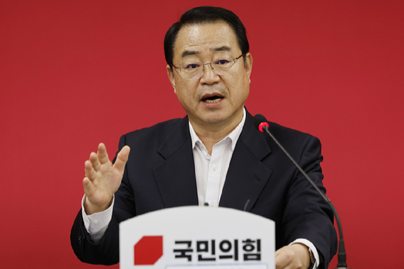 정영환 국민의힘 공천관리위원장이 16일 오후 서울 여의도 국민의힘 당사에서열린 공천관리위원회 1차회의에서 발언하고 있다. (공동취재) 2024.01.16. [사진=뉴시스]