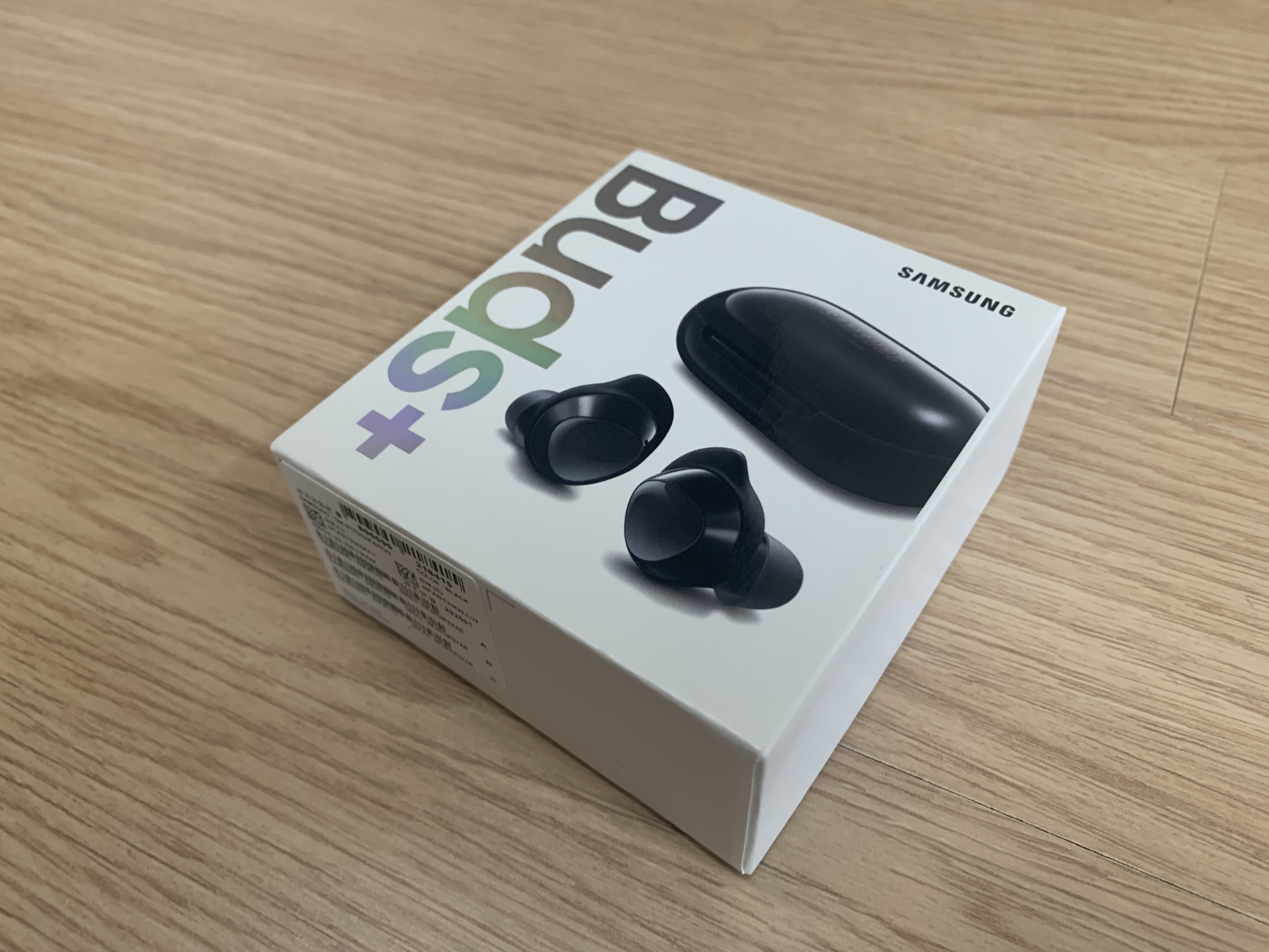 유튜브를 좋아하시는 엄마를 위해 선물한 갤럭시 버즈 이어폰