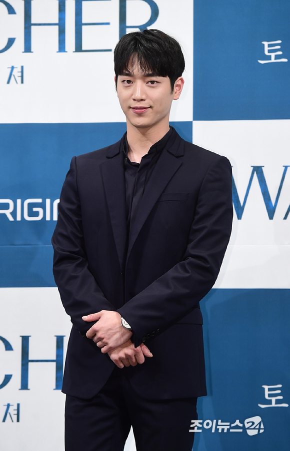OCN 새 토일 오리지널 &#39;WATCHER(왓쳐)&#39; 제작발표회에서 서강준이 포즈를 취하고 있다. [사진=조이뉴스24 포토DB]