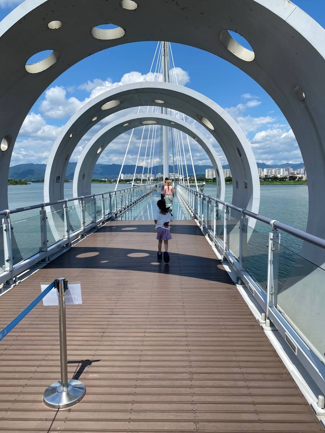 소양강 스카이워크 관람