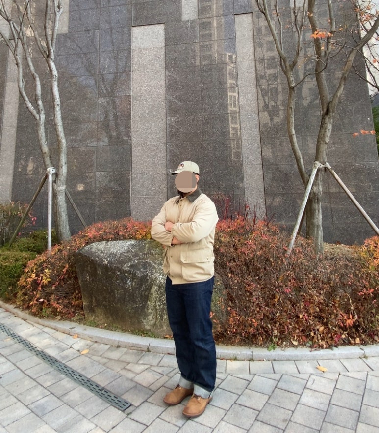 데일리룩('25. 11. 19.)폴로랄프로렌 더블알엘 가먼트다잉 트윌 볼캡, 그레이휴 사파리 재킷, 유니폼브릿지 셀비지 생지 데님 팬츠, 레드윙 아이언레인저 호손뮬스키너 스웨이드