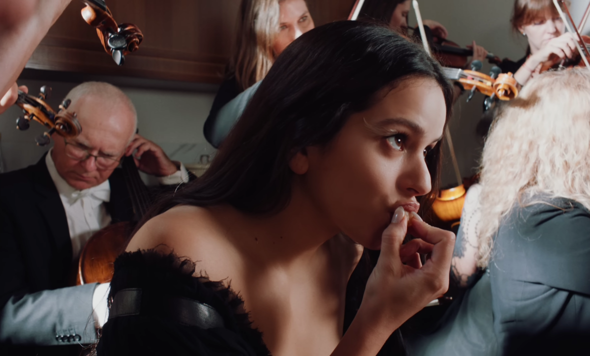 ROSALÍA Berghain(feat. Björk and Yves Tumor)