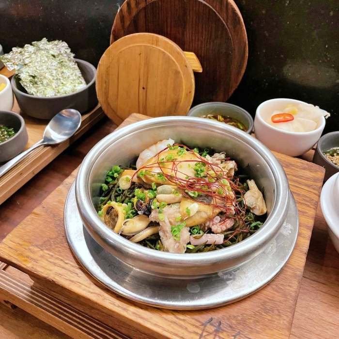 토요일은 밥이좋아 한남동 이태원 트러플 버섯 솥밥 맛집 통영 굴솥밥 해산물솥밥 반건조 생선솥밥 버터장조림솥밥 서울 핫플 6미 토밥 좋아 추천 방송정보