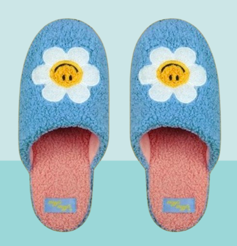 나혼자산다 지효 집안템 로봇 물걸래 청소기 정리 수납 선반 슬리퍼 사과 시계 필터 샤워기