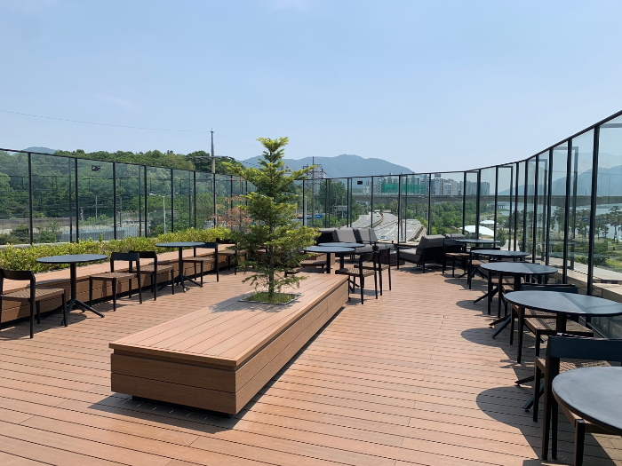 스타벅스 남양주삼패점 3층에서 바라본 한강뷰