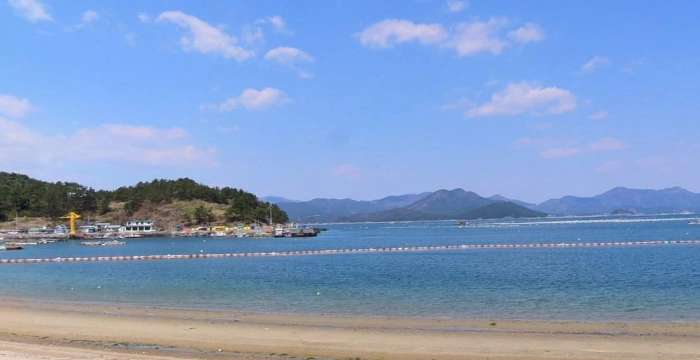 통영 사량도 대항해수욕장 