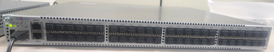 유비쿼스 E6100