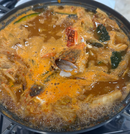 생방송투데이 태안 3GO여행 태안세계튤립꽃박람회 독살체험 우럭젓국 간장게장 꽃지해수욕장 낙조