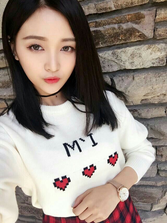 우주소녀 선의 인스타그램 사진 몸매