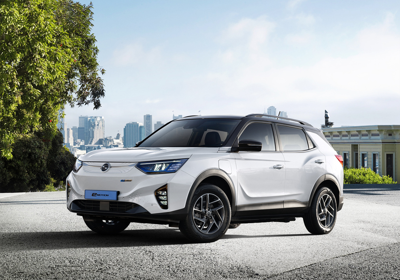 쌍용 코란도 이모션 차량 이미지