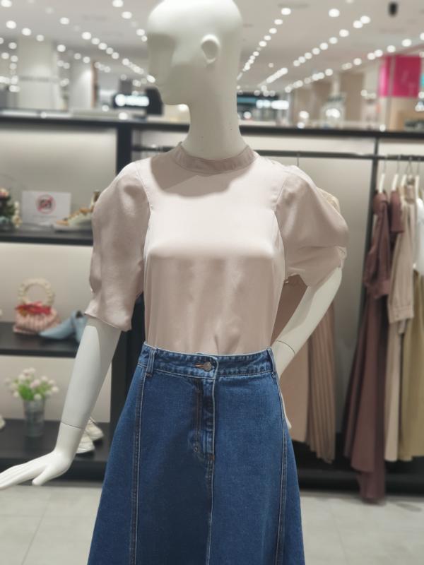 ZOOC V213msc908 튤립 소매 새틴 블라우스