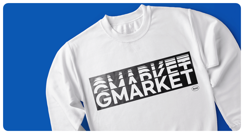 흰 긴팔 티셔츠