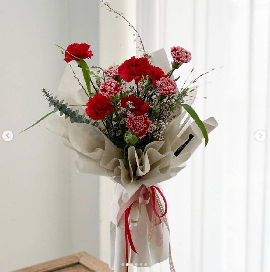 카네이션꽃다발