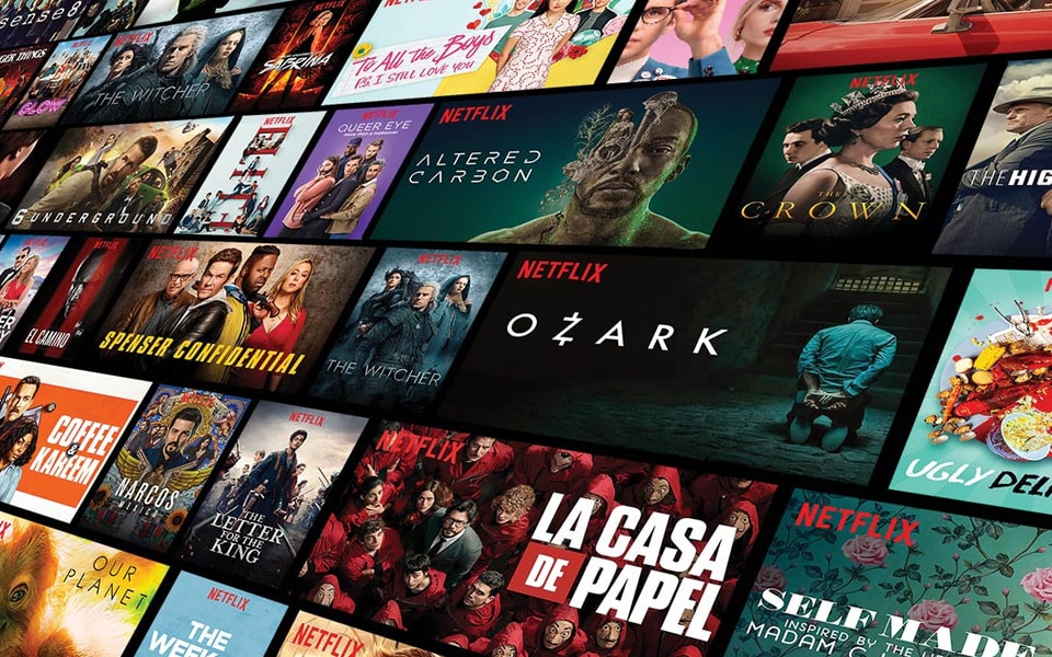 넷플릭스의 여러 콘텐츠 모습