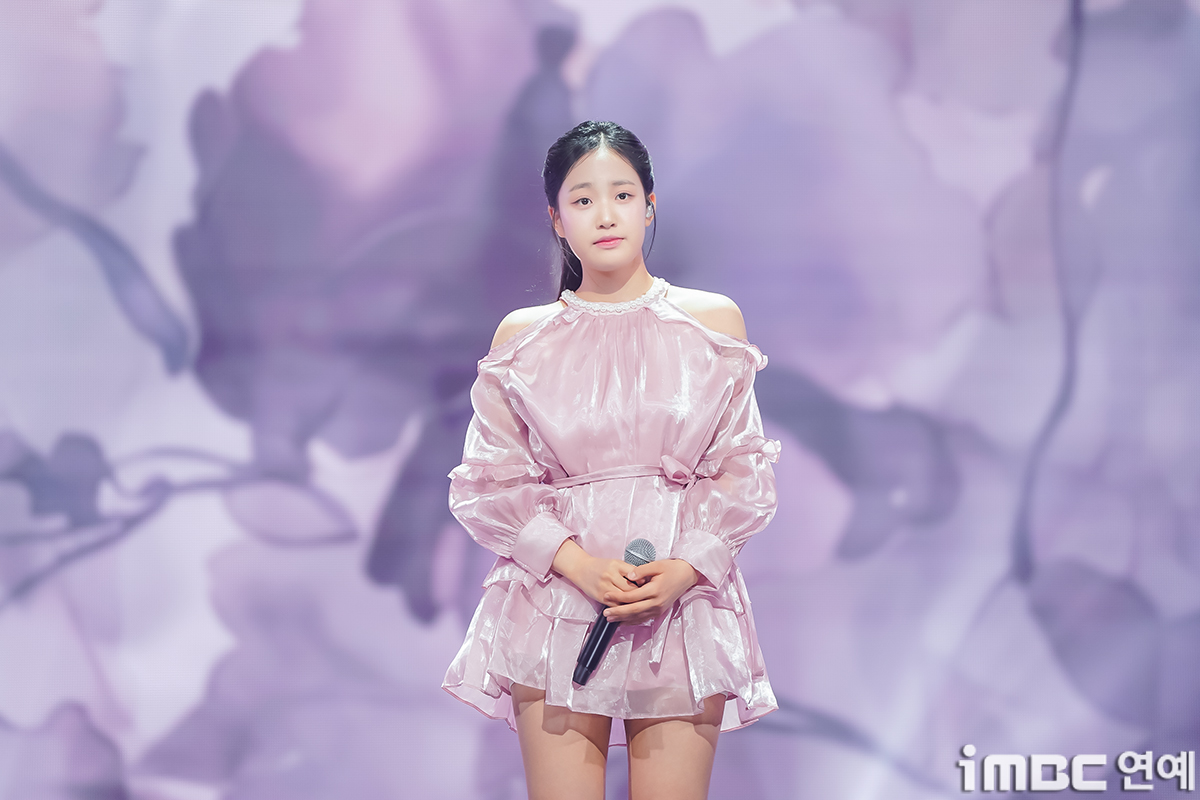 김태연 이미자 롤모델과 무대 관련 인물 이미지