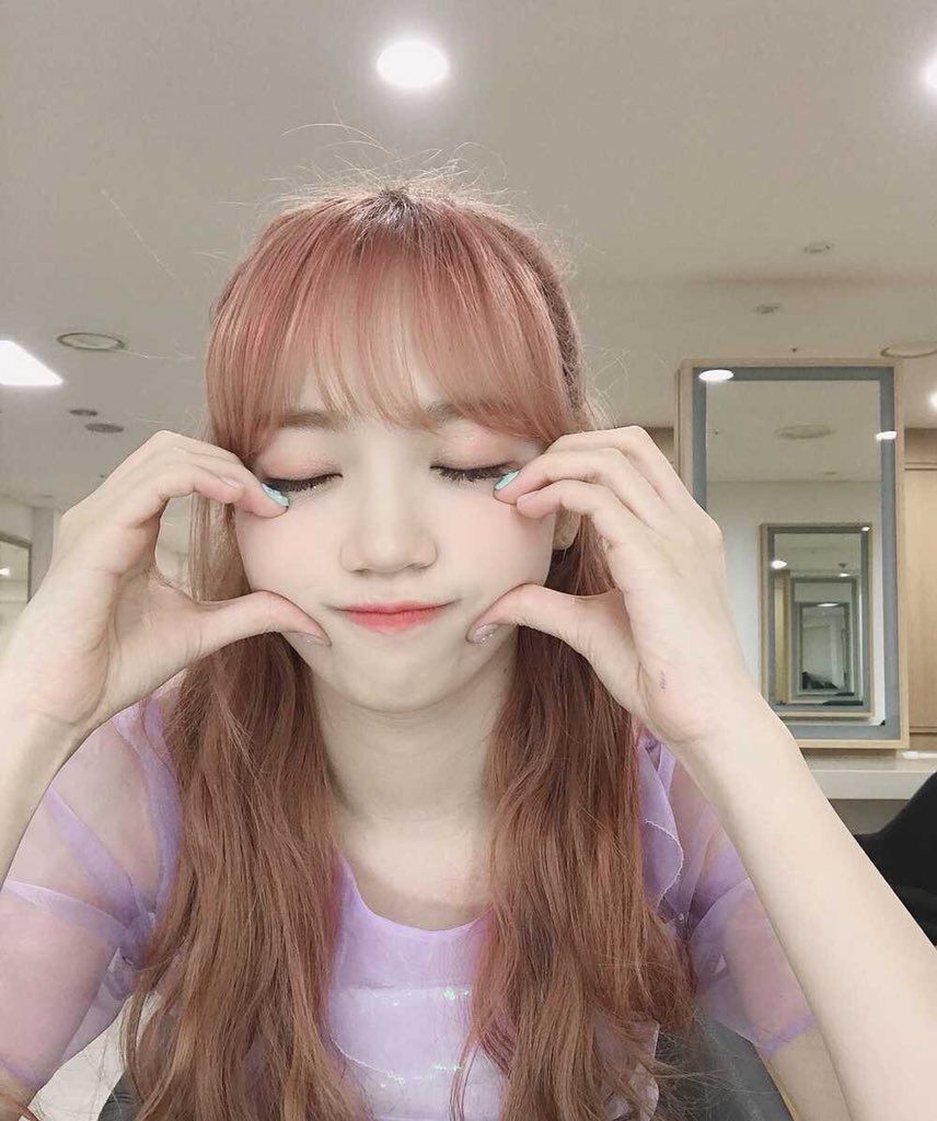 김채원 사진 모음 김채원 사진 모음