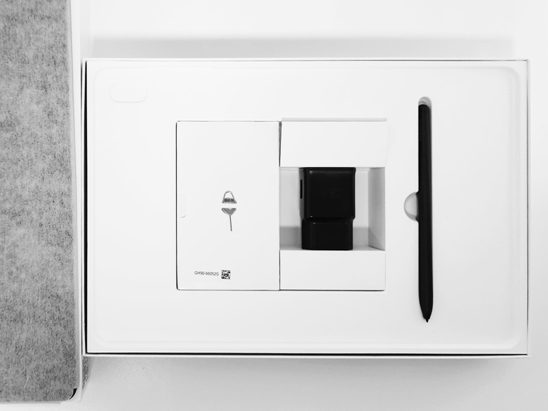 갤럭시탭-S7-FE-구성품