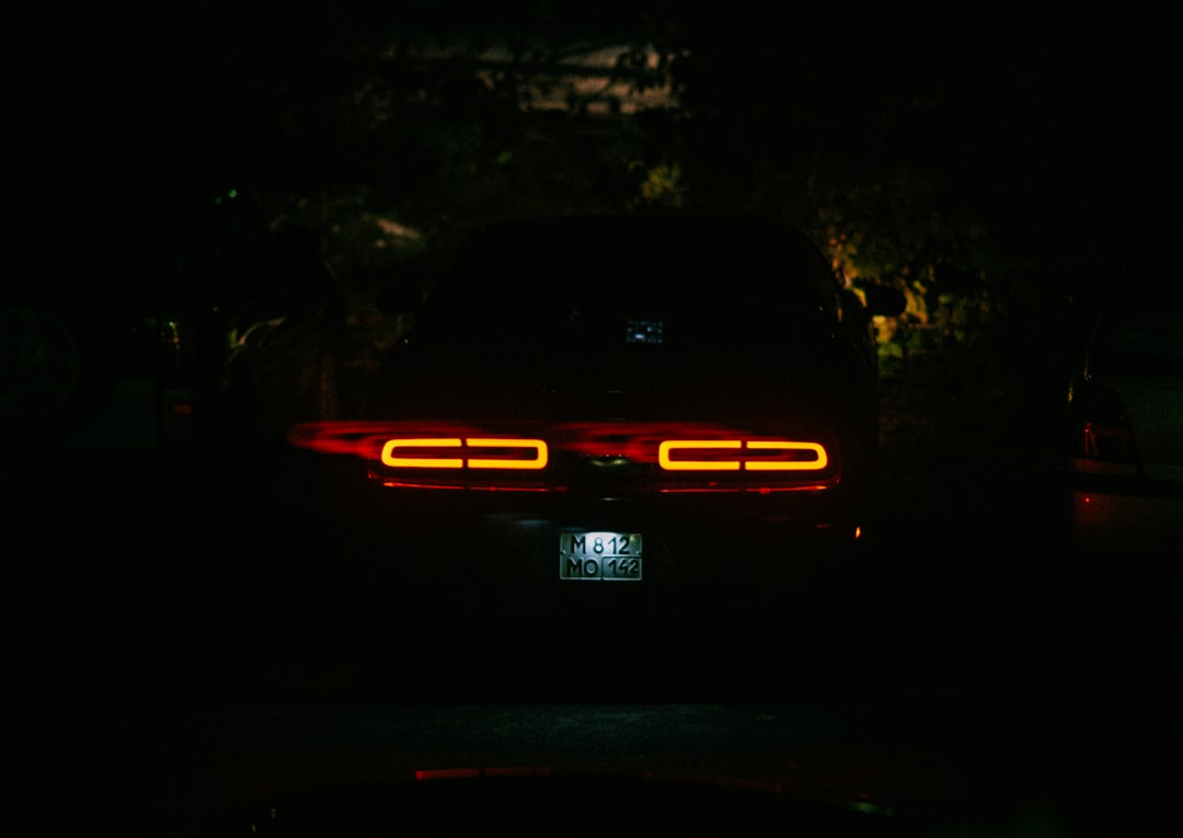 '차' (car)
