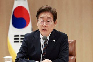 이 대통령 전작권 환수 및 핵잠수함 도입 선언! K-방산 R&amp;D와 HMM 동남권 이전 파장 총정리