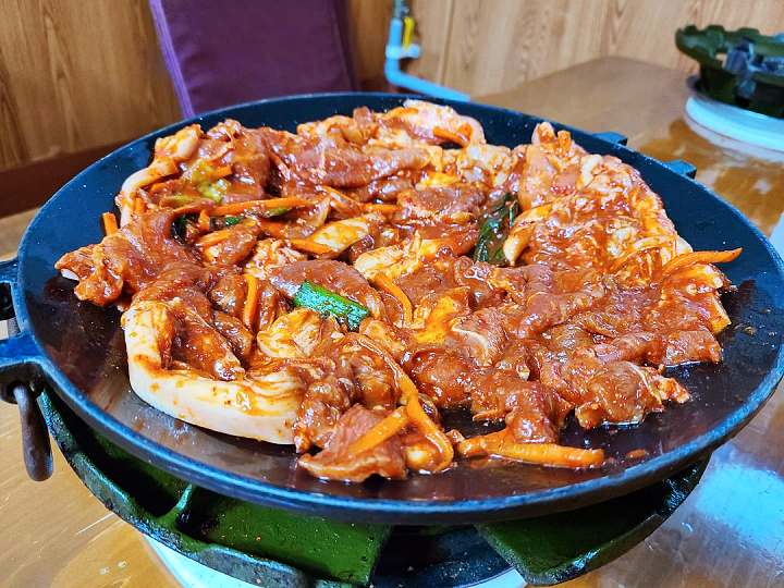 생방송오늘저녁 돼지 주물럭 돼지육회 두물머리 용문사 현지인들만 아는 찐 로컬 맛집 정육점 식당 양평 맛집 추천