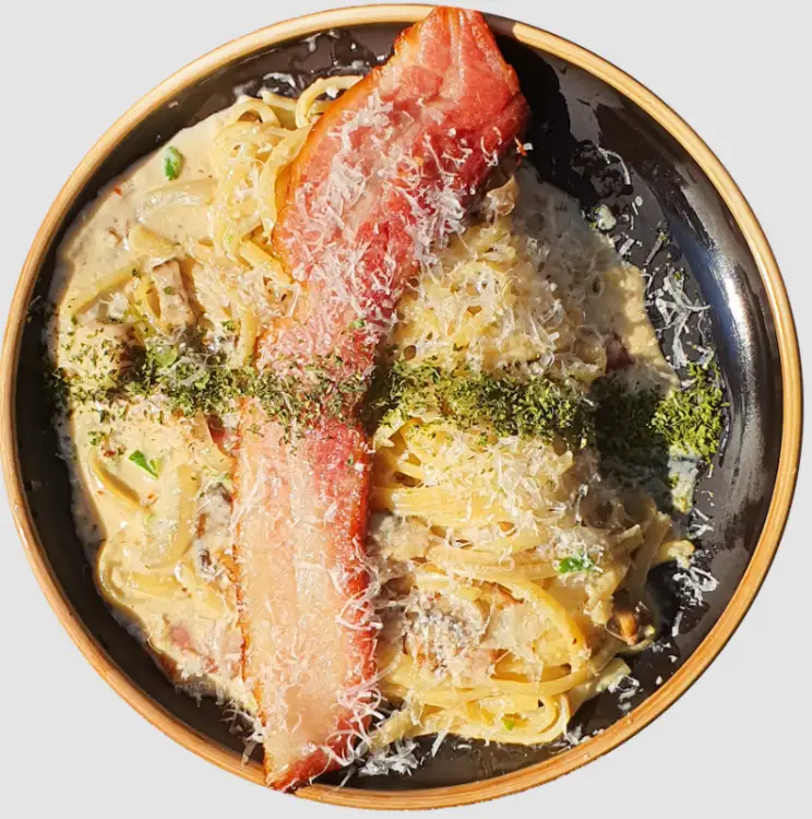 초이다이닝-베이컨크림파스타