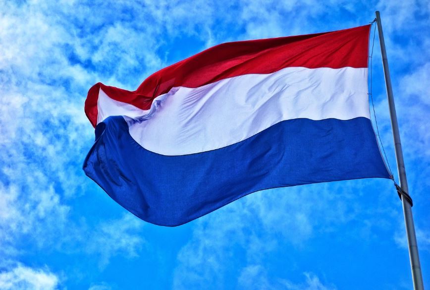 네덜란드 출입국 신고와 비자 갱신의 중요성