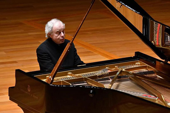 안드라스 쉬프 2