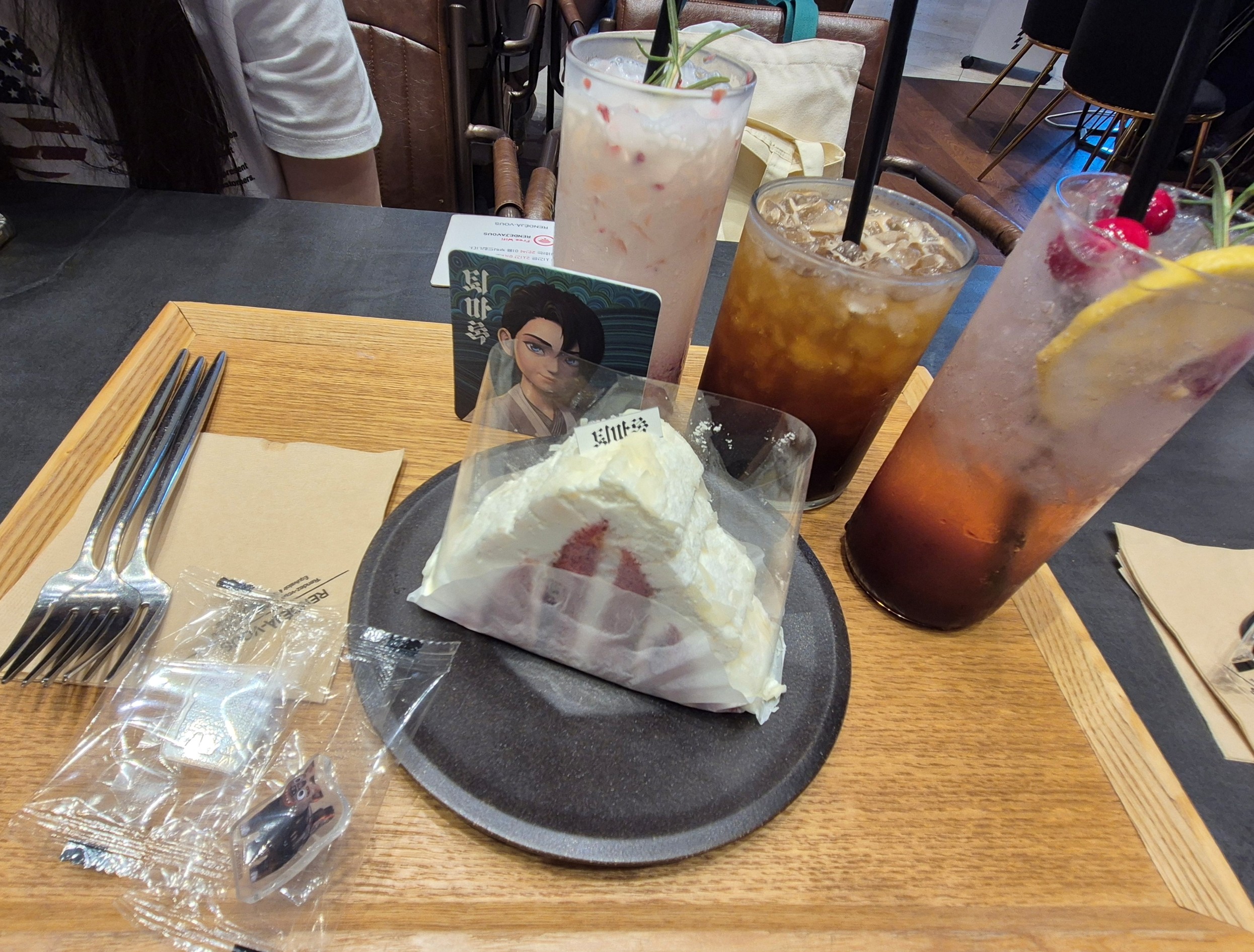 퇴마록 재개봉 관람 후기: 잠실 월드타워에서 다시 만난 특별한 경험