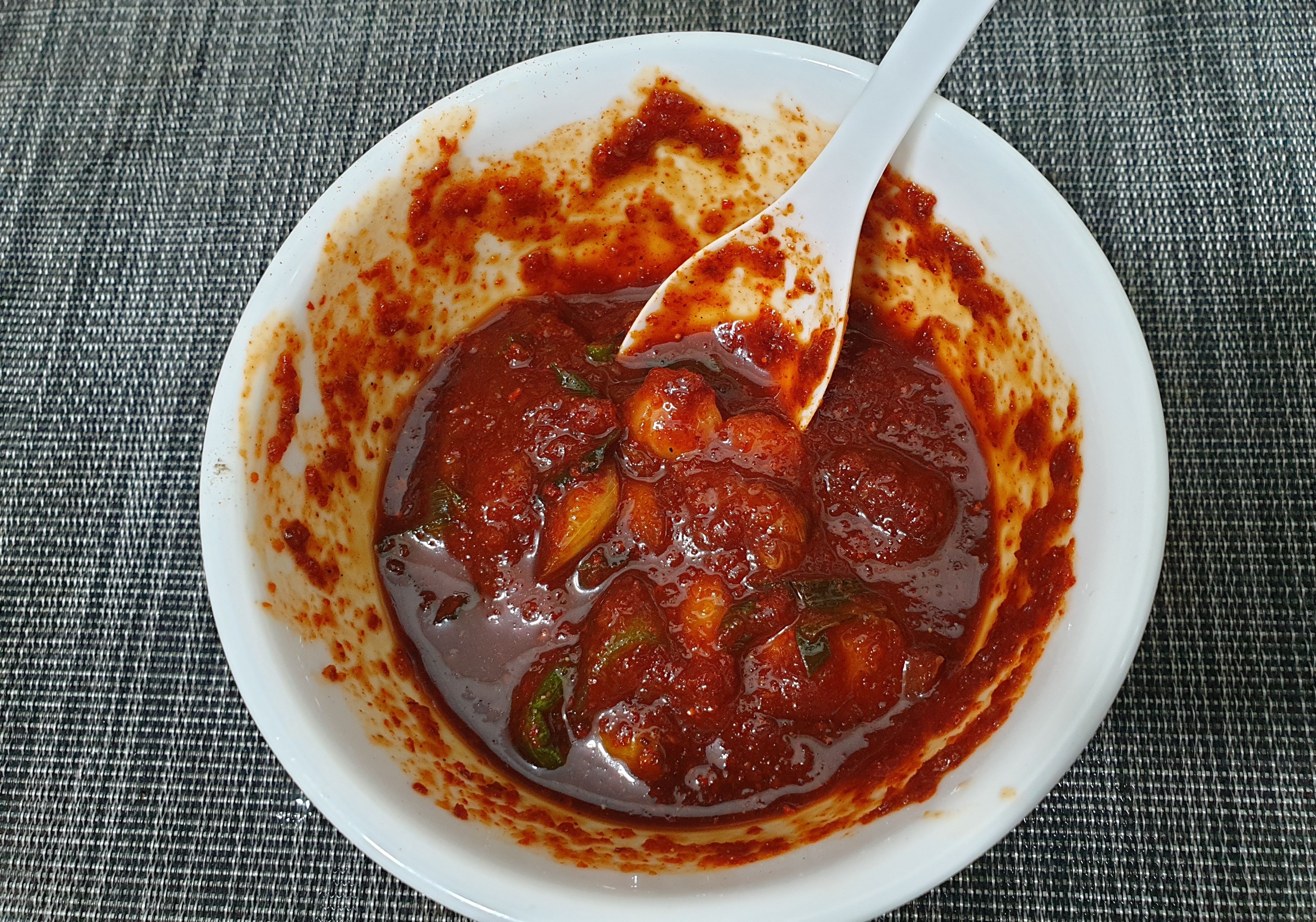 그릇안에 있는 양념장