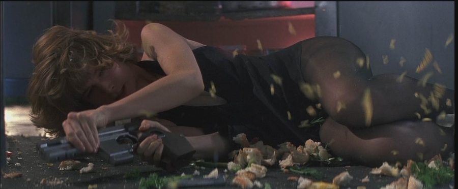 포인트 오브 노 리턴 (1993) 영화 리뷰|살인 병기로 재탄생한 그녀의 비극!