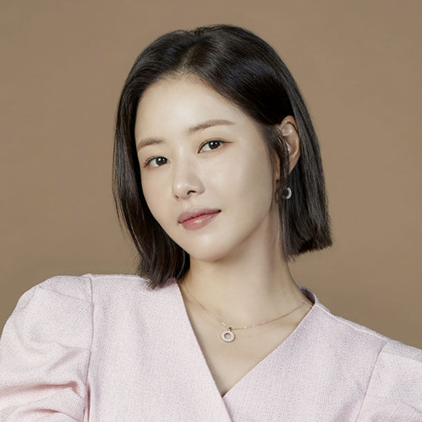 핑크옷을 입은 조사라의 모습