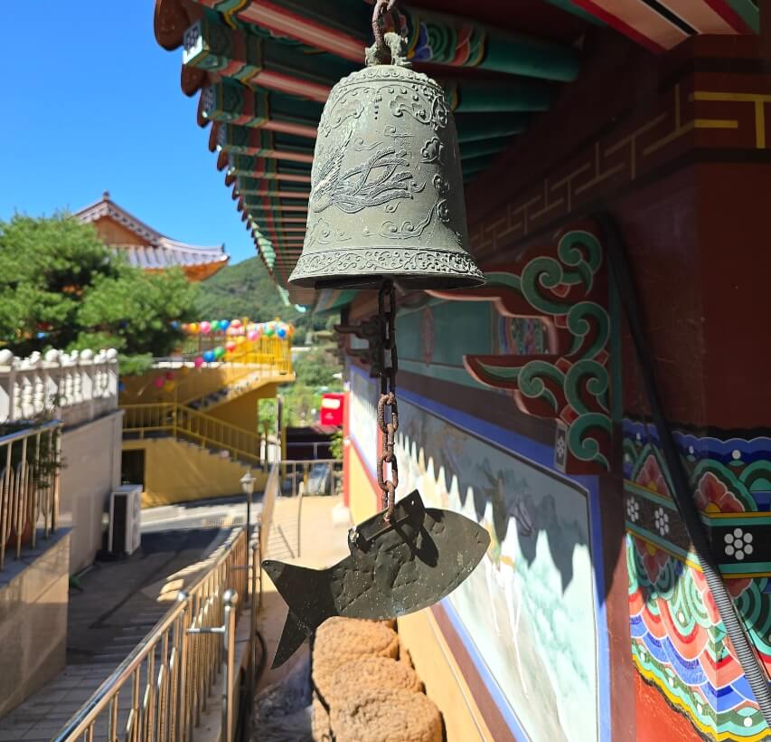 가평 성불사 : 기암괴석의 절경 속에서 피어난 고요한 마음의 연꽃