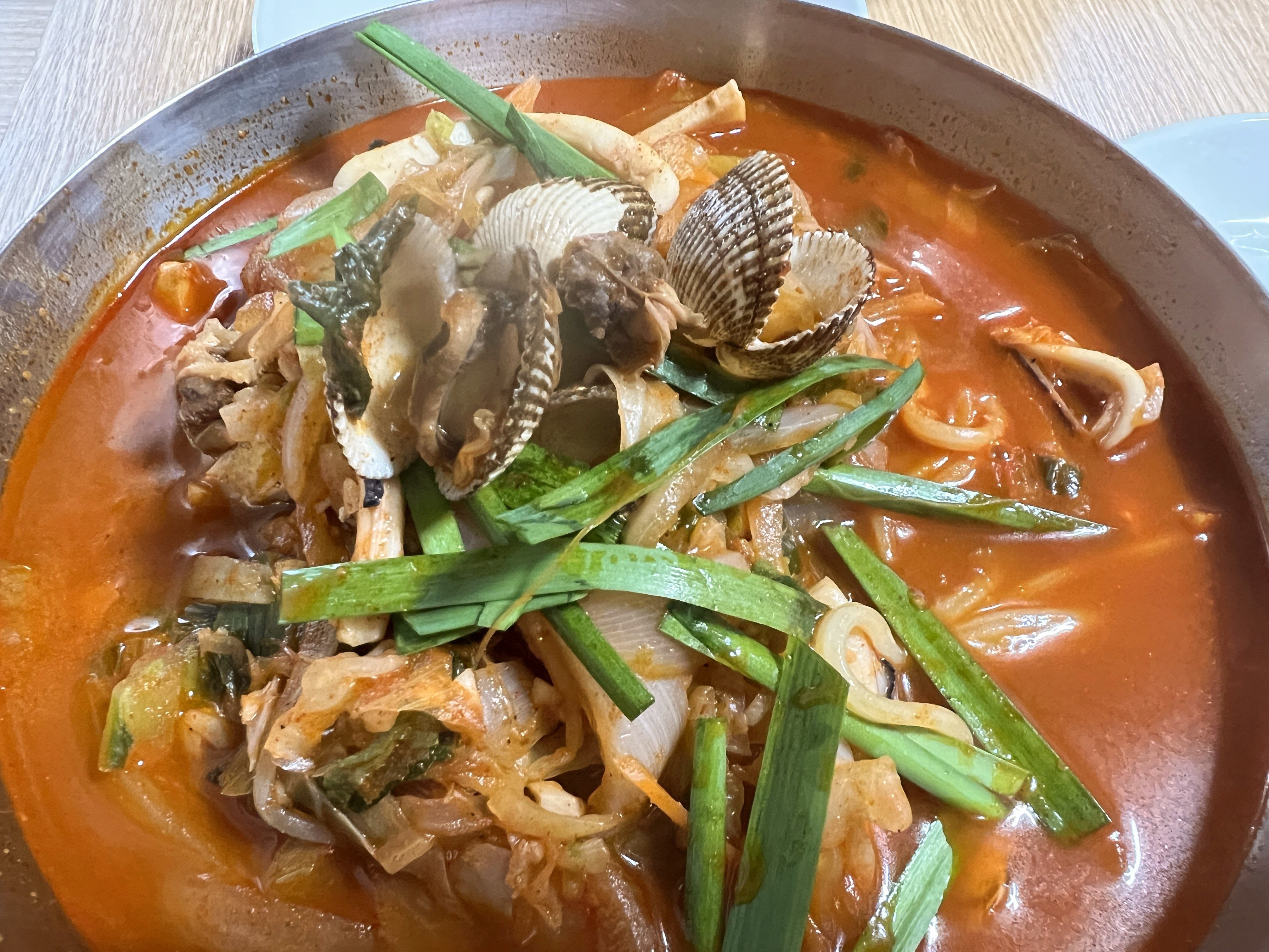 백반기행꼬막짬뽕태화루