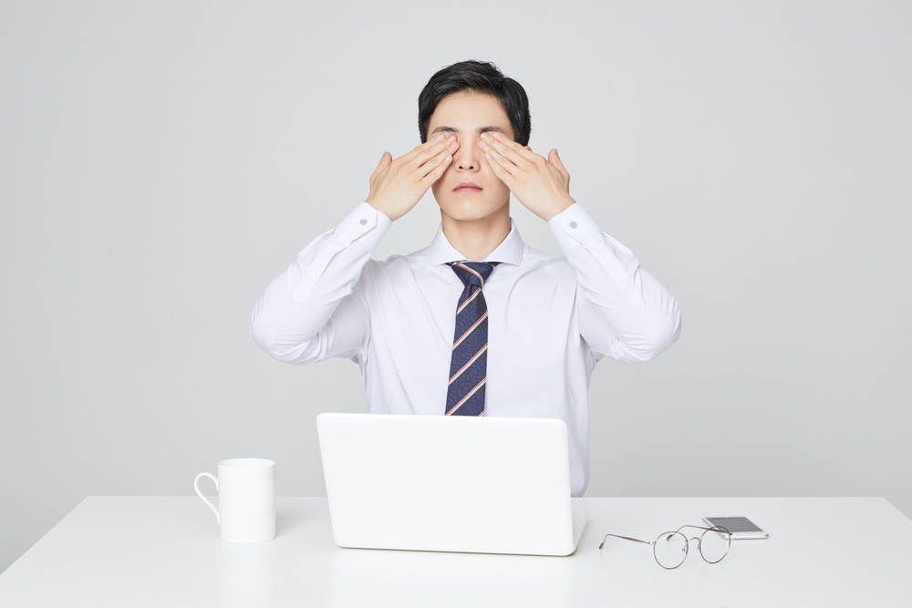 눈밑이-떨리는-증상