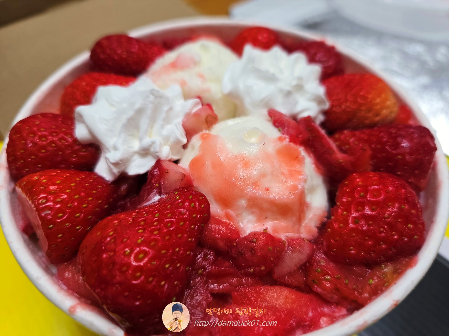 순수요거딸기설빙