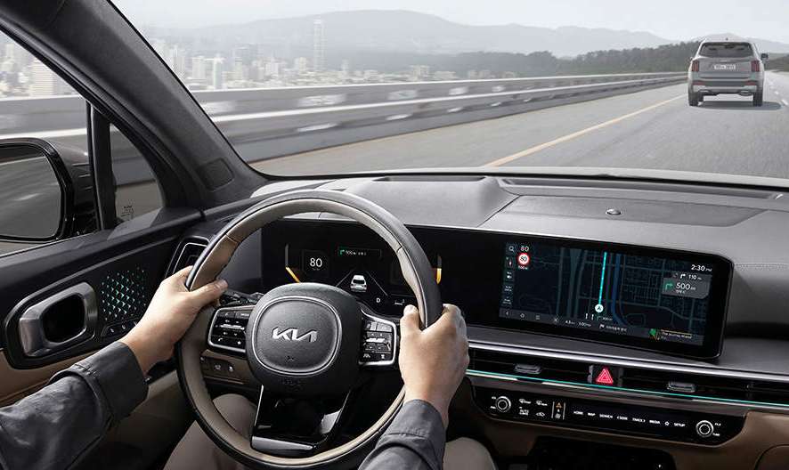 쏘렌토 하이브리드 주행모습