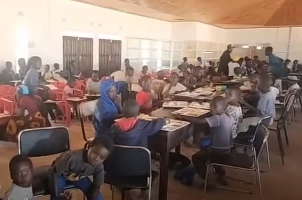 잠비아-무료급식