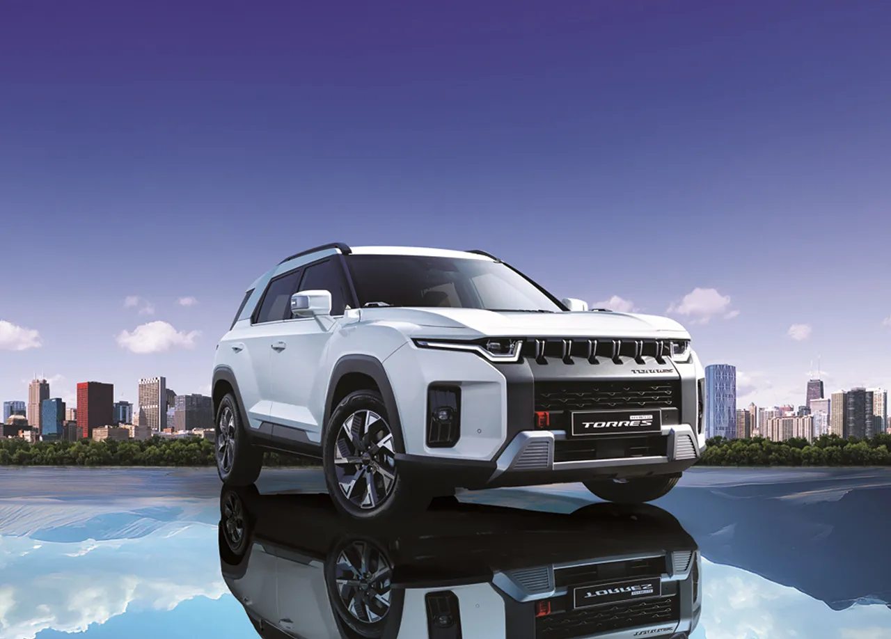 토레스 하이브리드 자동차 이미지