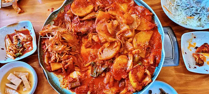김포 식당 산낙지아귀해물탕 산낙지아귀찜 악 소리 나는 푸짐함 신의 한 수 맛의 결정타 맛집 추천