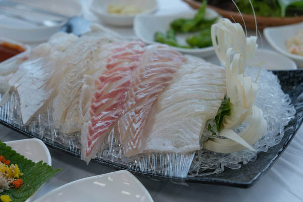 광어&middot;우럭회 &amp; 샴페인(Champagne) 와인 페어링｜맑고 투명한 바다 위로 피어오르는 기포의 향연